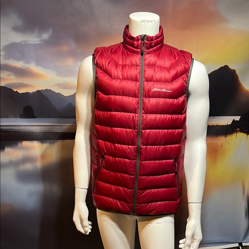 Eddie Bauer Men's Crimson Quilted Down Vest